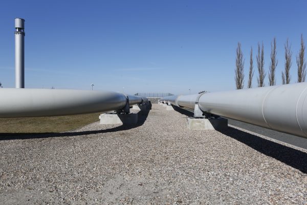 Naturgas från Ryssland når Tyskland vid Greifswald.