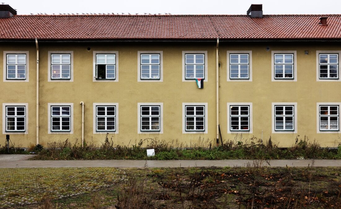 Fasad på gammalt sjukhus